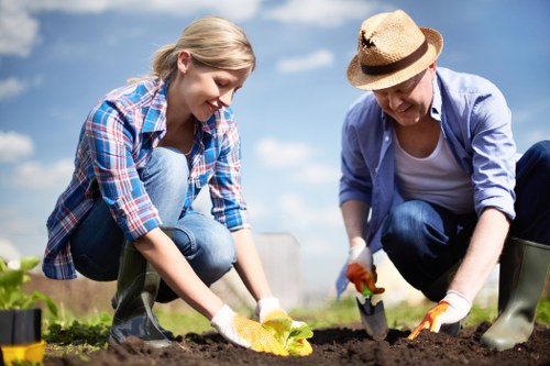 Professional fencing planning and measurement in Highgate