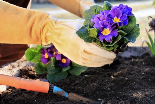 Service terms and booking conditions for gardeners